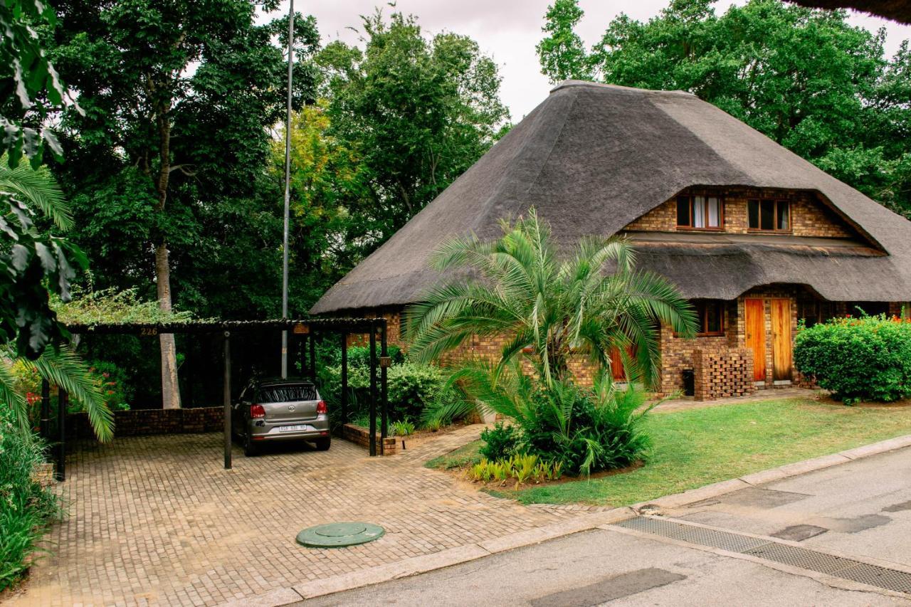 Inyamatane Luxury Lodge Hazyview Eksteriør bilde